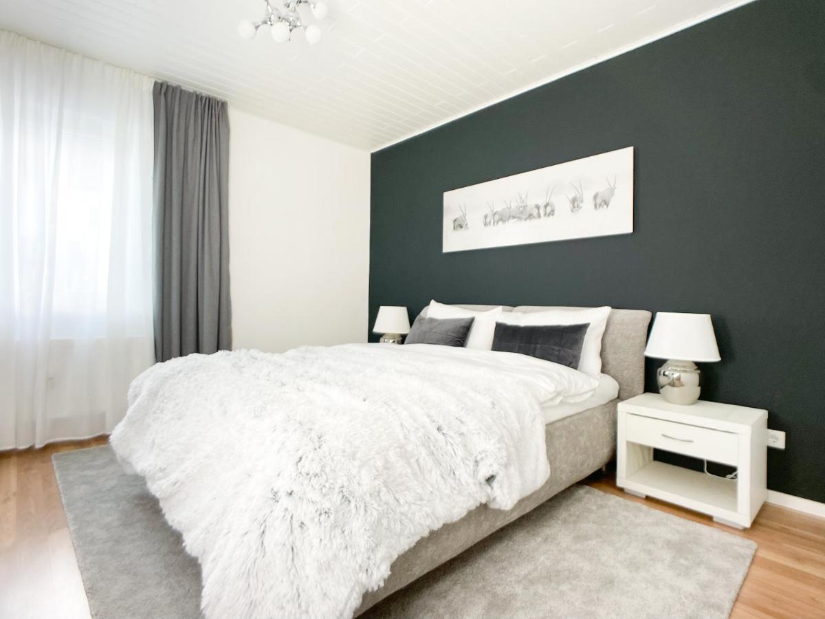 M-Style 01 Apartment Mit Terrasse Und Gasgrill, 24H Self-Check-In, Free Parking, Netflix Nürnberg Exterior foto
