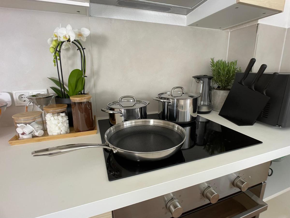 M-Style 01 Apartment Mit Terrasse Und Gasgrill, 24H Self-Check-In, Free Parking, Netflix Nürnberg Exterior foto